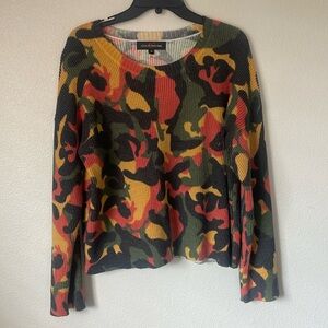 Women’s Love At First Find sweater